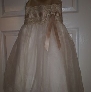 *ADORABLE* NWOT Formal 3T Dress- David's Bridal